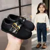 Correas para el pie retro versátiles y cómodas Estampado de leopardo Niñas Otoño 2026 Nuevo Birkenstock Casual para ir al trabajo Suela suave Ligeras Zapatos individuales