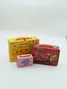 Lancheira de Lata Manual Personalizada com Tampa Flip-Top Amor com Alça de Trava Quadrada Maleta para Biscoitos Doces Caixa de Lata