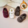 Elegantes Zapatos Mary Jane para Niñas Moda Zapatos con Forro de Terciopelo y Piel Nueva Llegada Otoño/Invierno 2026 Velcro Suela Suave Zapatos de Algodón Estilo Princesa