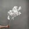 Flores Artificiais Penduradas no Teto de Galhos Altos: Trevo de Quatro Folhas, Orquídea Sentimental, Begônia Tipo Neve, Flor de Ylang-Ylang, Flor Ding-Dong, Flor de Plumeria