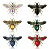 Broche de abeja vintage incrustado con diamantes, broche de aleación con forma de insecto, accesorio de pin decorativo para chaqueta de traje, transfronterizo