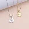 Collar Moneda con Retrato Redondo Tridimensional de Moda Europea y Americana para Mujer, Acero de Titanio Chapado en Oro de 18 Quilates, Cadena para Clavícula Hip-Hop con un Toque de Lujo