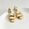 Pendientes Retro de Múltiples Estilos con Toque de Alta Gama Textura Exagerada Colgante Geométrico de Corazón Adornos de Oreja de Aleación Venta al por Mayor