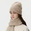 Nuevo Gorro de Punto Sencillo de Color Sólido para Adelgazar la Cara con Etiqueta Pequeña para Hombres y Mujeres, Engrosado para Calidez en Otoño e Invierno, con Protección para los Oídos y Características a Prueba de Viento