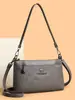Bolsa de Mamá Estilo Nuevo 2026, Bolso Cruzado para Mujer, Bolso Cuadrado Pequeño de Cuero Suave en Relieve, Bolso de Hombro para Señoras de Mediana Edad y Mayores, Moderno para el Trabajo