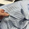 Traje Feminino de Verão com Listras Finas, Gola Peter Pan, Camisa e Shorts 7948