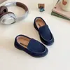 Zapatos elegantes sin cordones para niños, nuevos zapatos casuales de primavera y otoño para niños, mocasines versátiles de suela suave para bebé