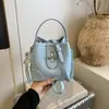 Bolso Retro de Moda para Mujer 2026 Nuevo Modelo Bolso Cruzado de Nicho de Alta Gama Bolso de Mano Versátil y a la Moda para el Trabajo Bolso de Hombro