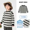 Camiseta Listrada de Manga Longa para Meninos Europeus Casual Outono 2026 Novo Estilo Roupa Infantil para Bebês Top Primavera e Outono