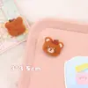 Lindo Mini Oso de 3 cm con Nariz Pequeña Escuchando Música Conejo de Dibujos Animados Accesorios para Pasadores de Pelo Zapatos y Sombreros Accesorios para Ropa Infantil Accesorios