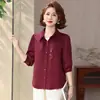 Camisa de otoño de manga larga para madre, blusa de mujer de moda, nuevo estilo 2026, top elegante bordado para mujeres de mediana edad y mayores