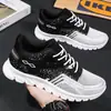 Zapatillas Verano Zapatos de Hombre Suela Blanda Transpirables Zapatillas de Running Tendencia Moda Zapatos Casuales Venta al por Mayor Transfronteriza Zapatos de Malla para Hombre