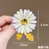 Broche Exagerado de Margarida com Gotejamento de Óleo Estilo Europeu e Americano para Mulheres, Corsage Elegante e da Moda com Diamante Amarelo, Alfinete Versátil para Roupas