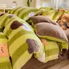 Conjunto de Quatro Peças de Veludo Leite Fresco e Fofo de Inverno, Conjunto de Três Peças de Flanela Espessa e Quente Estilo Cartoon para Dormitórios Estudantis