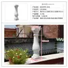 Barandillas de cerámica, ventanas de flores vidriadas, pilares para macetas de balcón, postes de pasamanos de escaleras, columnas romanas, muros residenciales de villa, en stock