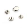 Fabricante de Guangdong Cobre Ferro Aço Inoxidável Metal Fivela de Quatro Botões 665 # 633 # 831 # 201 # 203 # Botões para Roupas Bagagem