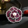 Broche de Flor de Perla Nuevo de Alta Gama para Mujer, Accesorio Retro Elegante de Moda, Elegante Regalo de Cumpleaños