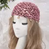 Gorro de Punto Hueco con Lentejuelas para Industria Pesada Sombrero con Colgante de Borla Retro Celebridad de Internet Personalidad Brillante Destello Gorro Pullover Venta al por Mayor