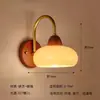 Suministro Exclusivo Transfronterizo de Lámparas de Pared Decorativas Vintage Color Crema en Color Madera de Nogal, Lámparas de Cabecera para Pared de Fondo de Sala de Estar Retro, Dormitorio Estilo Francés