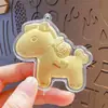 Año del Caballo Llavero Realista Pequeño de Caballo Dorado Caballo del Zodiaco Colgante Atractor de Dinero Pequeño Regalo de Año Nuevo Mascota del Año del Caballo