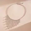 Colar de Franjas Vazadas em Malha Metálica Europeu e Americano, Design Personalizado e Fashion, Corrente para Clavícula, Colar Simples e Elegante para Mulheres