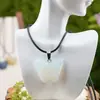 Colgante de Mariposa Tallada en Cristal Transfronterizo Piedra de Ágata Natural Ojo de Tigre Tallado Mariposa Pequeña Collar Literario Retro Joyería