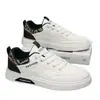 Tênis Casuais Masculinos de Cano Baixo Novo Estilo Primavera e Outono Masculino Mais Vendido Leve Tênis de Prancha Versátil Solado Macio Tênis Branco Masculino