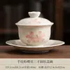 Gaiwan de cerámica pintado a mano con flor de cerezo, cuenco de té de tres piezas, juego de té Kung Fu, cuenco de té de porcelana blanca para uso doméstico con bandeja