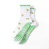 Calcetines de Yoga para Mujer de Media Pantorrilla con Lazo de Fresa y Estampado de Aguacate, Profesionales Antideslizantes para Fitness, Pilates y Deportes