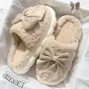 Chinelos de Algodão Pós-Parto Femininos Outono/Inverno 2026 Novo Estilo Internos Casa Silenciosos Desenho Animado Quente Veludo Plus Pelo Chinelos de Algodão