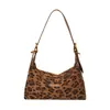 Bolsa Feminina de Grande Capacidade com Design Único 2026 Novo Outono Início Estampa de Bolinhas Leopardo Simples Moda para o Dia a Dia Bolsa de Ombro