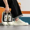 Nuevos Zapatos de Tabla Clásicos de Estilo Simple para Hombre Versátiles Zapatos Blancos Estilo Coreano Ligeros Transpirables Casuales Zapatos Perezosos Zapatos de Hombre