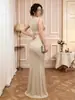 Vestido de noite europeu e americano transfronteiriço cor de champanhe 2026, vestido de noite longo sexy justo com lantejoulas para banquete de primavera