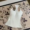 Camisola de color sólido con espalda cruzada, engrosada de 260 g, para mujer, con copas incorporadas, corte ajustado, capa base versátil