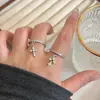 Anillo Abierto de Metal de Alta Gama Estilo Coreano con Colgante de Cruz Microincrustada Ins Personalizado Ajustable Anillo para Apilar