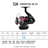 Carretilha de Pesca Daiwa Sweepfire 2B Cs Pesca em Água Doce e Salgada Lançamento de Longa Distância Carretilha para Pesca com Isca