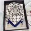 Bufanda Cuadrada Cálida de Nuevo Estilo 2025 con Hebilla Magnética, Bufanda Triangular de Seda, Bufanda de Algodón para Mujer, Bufanda Elegante para el Cuello para Primavera, Otoño e Invierno, Versátil y Elegante