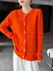 Nuevo Cárdigan de Punto de Lana Pura con Cuello Redondo de Manga Larga para Mujer Color Sólido Trenzado Holgado Versátil Suéter de Lana Otoño/Invierno 2026