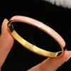 Venda Quente Transfronteiriça Impermeável Resistente ao Desbotamento Aço Titânio Conjunto de Pulseiras de Flor Levemente Luxuoso High-End Moda Versátil Banhado a Ouro 18K