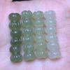 Venta al por mayor de fábrica Talla de jade Hetian y material tiilian Qinghai material de agujero recto fino y cálido para bricolaje con cordón colgante Wenwan