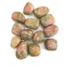 Fábrica em estoque pedra rolante de cristal partícula grande polimento expansão aromaterapia pedra decoração aquário peixe Buda atacado