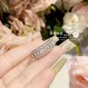 Camelia TikTok venta caliente mismo exquisito trabajo pesado anillo abierto de diamantes completos diseño geométrico de lujo ligero anillo fuerte con retención de color
