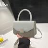 Bolso cruzado de un solo hombro moderno y minimalista, nuevo modelo de verano 2026, diseño de nicho de alta gama, moda de lujo ligero, bolso cuadrado pequeño versátil
