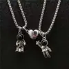 Collar de Pareja Astronauta para Hombre y Mujer Costura Atracciones Colgante Magnético Fuera del Sitio Novia Pareja Regalo Estudiante Venta al por Mayor