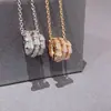 Collar Serpiente Hueso Completo Diamantes Versión Oro V Seiko para Mujer Chapado en Oro Rosa 18K Cabeza y Cola Diamante Nicho Elegante Cadena Clavícula Forma de Serpiente
