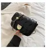 Bolso Pequeño de Cadena Rombo de Moda para Mujer 2026 Nuevo Modelo Bolso Cuadrado Pequeño de Gama Alta de Nicho Bolso Cruzado de Hombro Único Transfronterizo