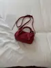 Bolso pequeño cuadrado de gamuza con textura retro transfronterizo para mujer, nuevo bolso versátil y elegante para el hombro y cruzado de 2026