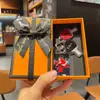 Pingente Cabeça de Sha Chaveiro de Acrílico Pingente de Alto Valor de Cor para Bolsa de Amigos Ping Pong CP Periférico Atacado