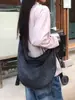 Bolsa de mano de nicho con diseño de patrón oscuro color burdeos vintage, estilo dulce y genial para chicas, adecuada para ir de compras y salidas, bolso de hombro casual y relajado