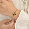 Colar com pingente de estrela e lua em aço inoxidável banhado a ouro 18K para mulheres, pulseira de titânio de luxo leve nicho, temperamento requintado de estrela e lua